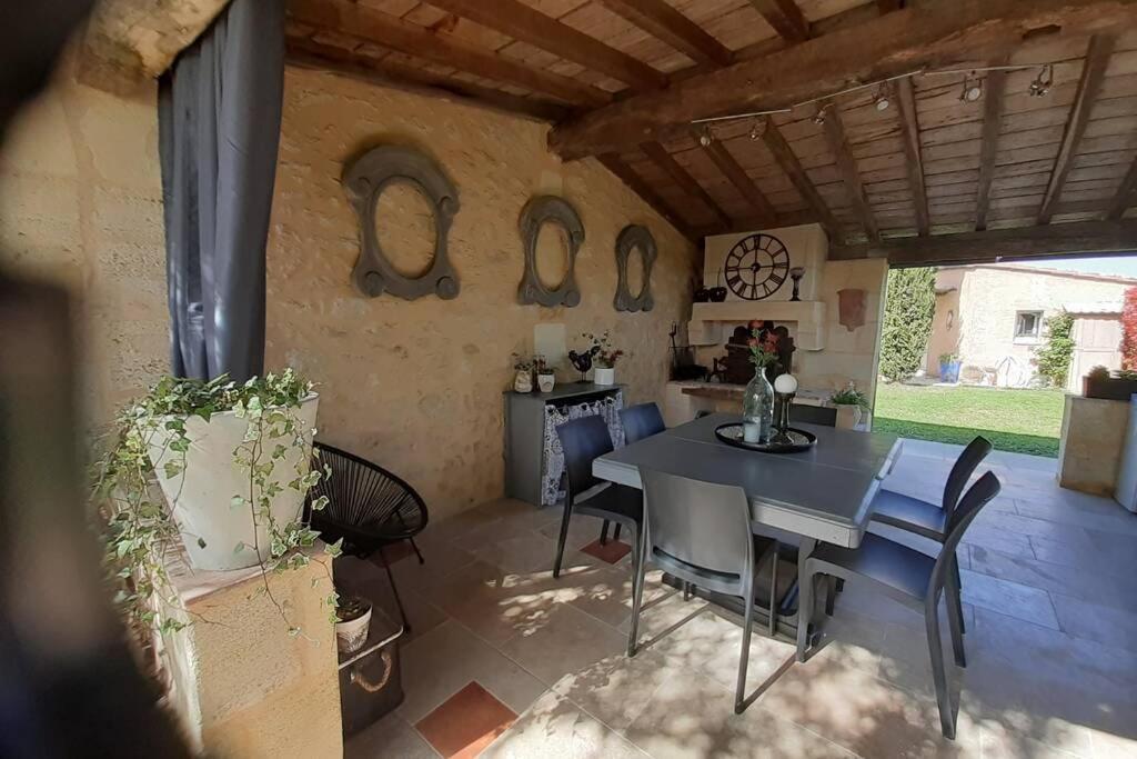 Wine Garden Villa Gardegan-et-Tourtirac Exteriör bild